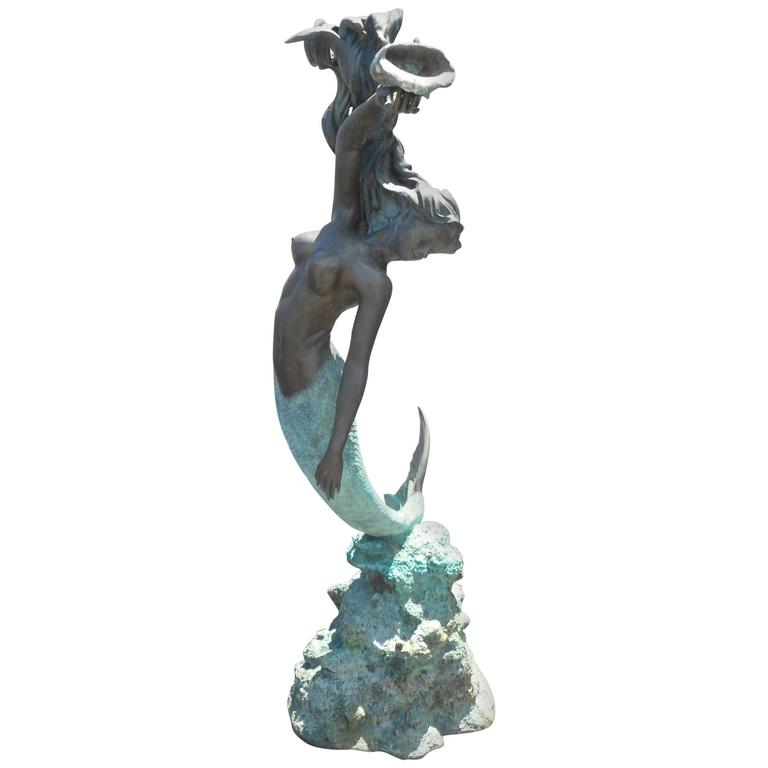 Hot Sale life size beautiful bronze Mermaid  figures Fountain with Holding Shell