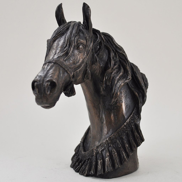 Vonkajší park socha kovový odliatok bronzová záhradná ozdobná socha konskej hlavy