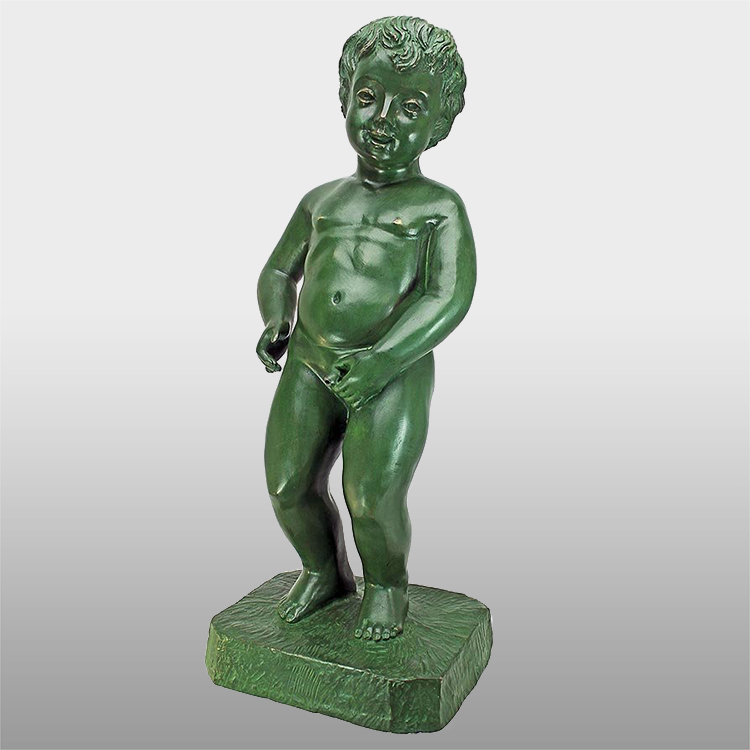 wholesale casting metal bronze peeing boy  figures statue water fountain for sale