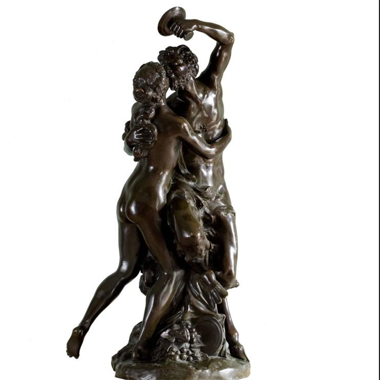 Իրական չափի մետաղական գործիչ բրոնզե երաժշտի արձան տղամարդ և կին զույգ քանդակ