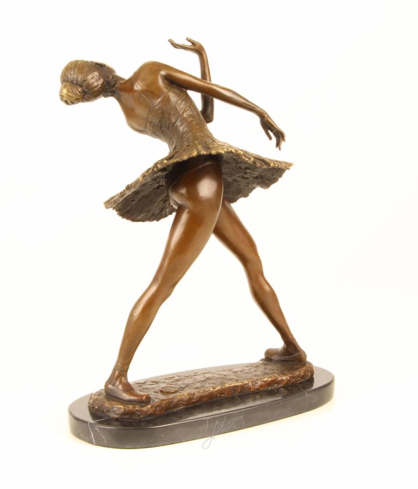Sculptură metalică în aer liber la preț de fabrică figuri în mărime naturală Statuie balerină din bronz la vânzare