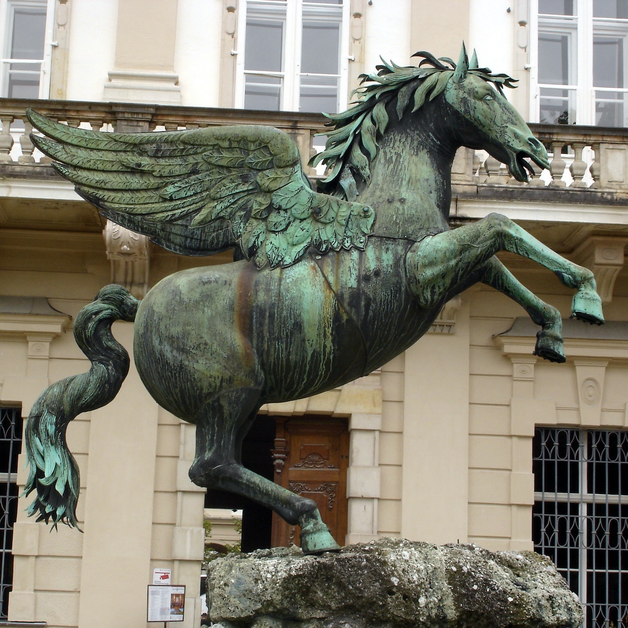 Pegasus Statue 02
